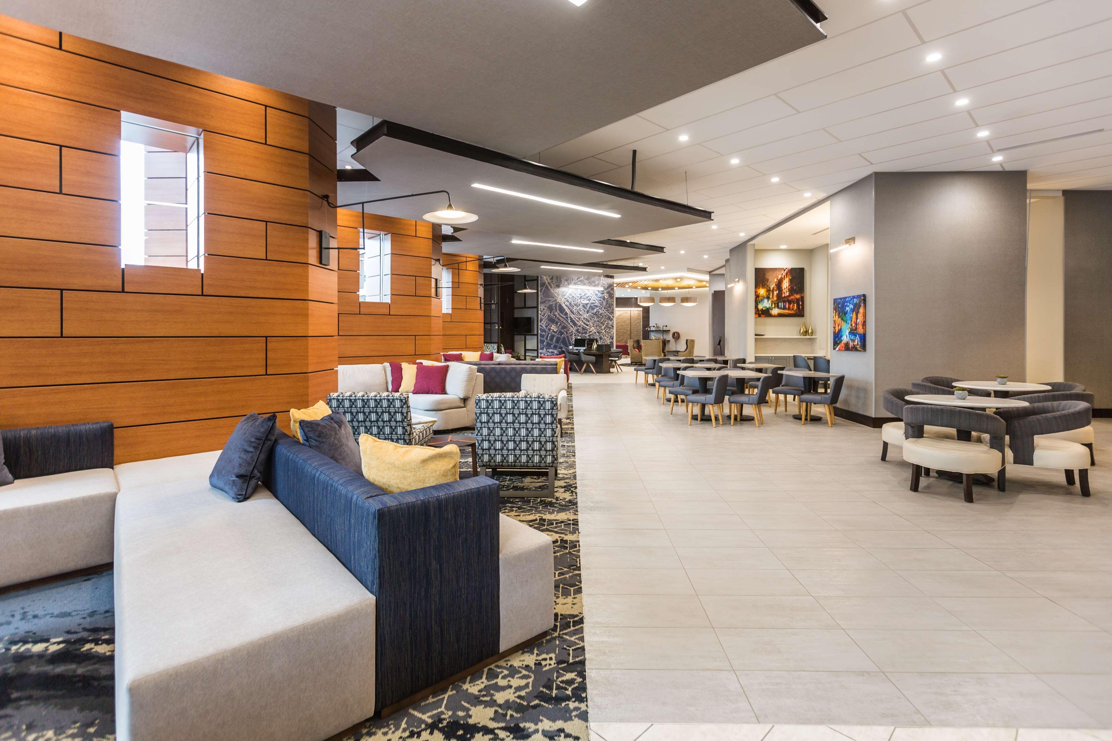 Hyatt Place Greenville Downtown Bagian luar foto