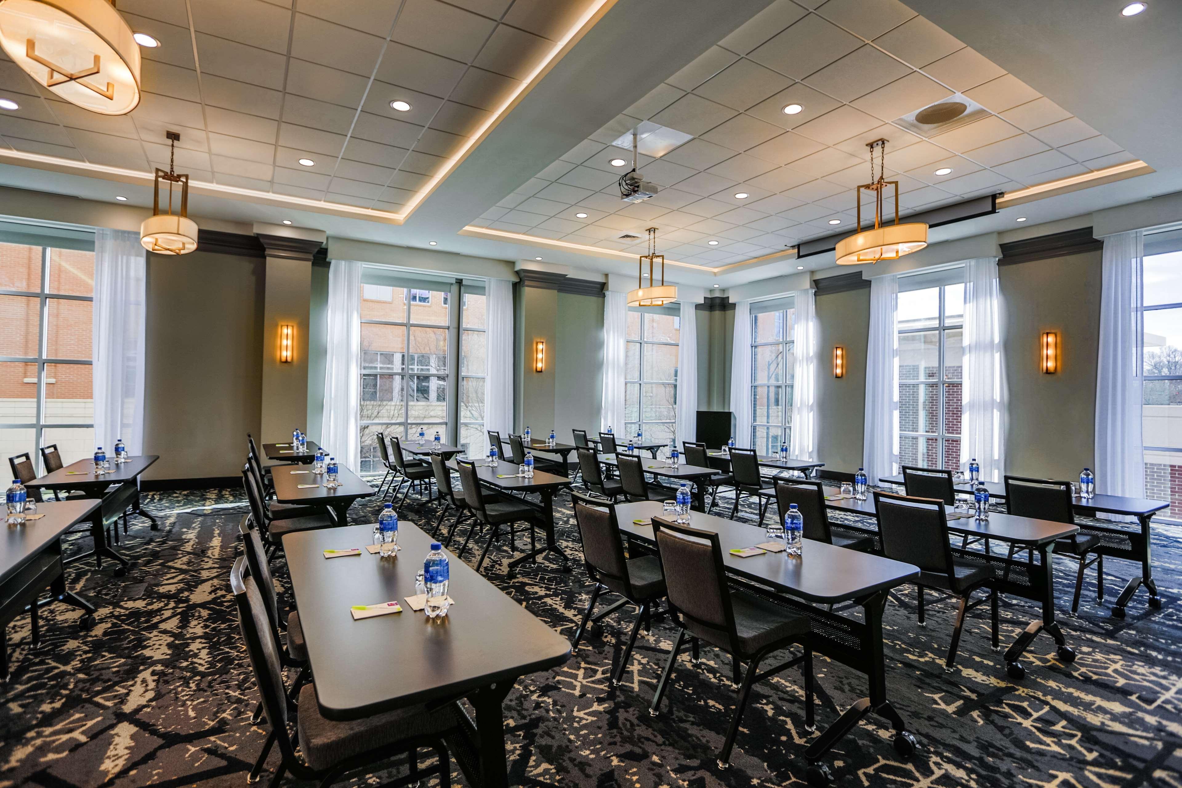Hyatt Place Greenville Downtown Bagian luar foto