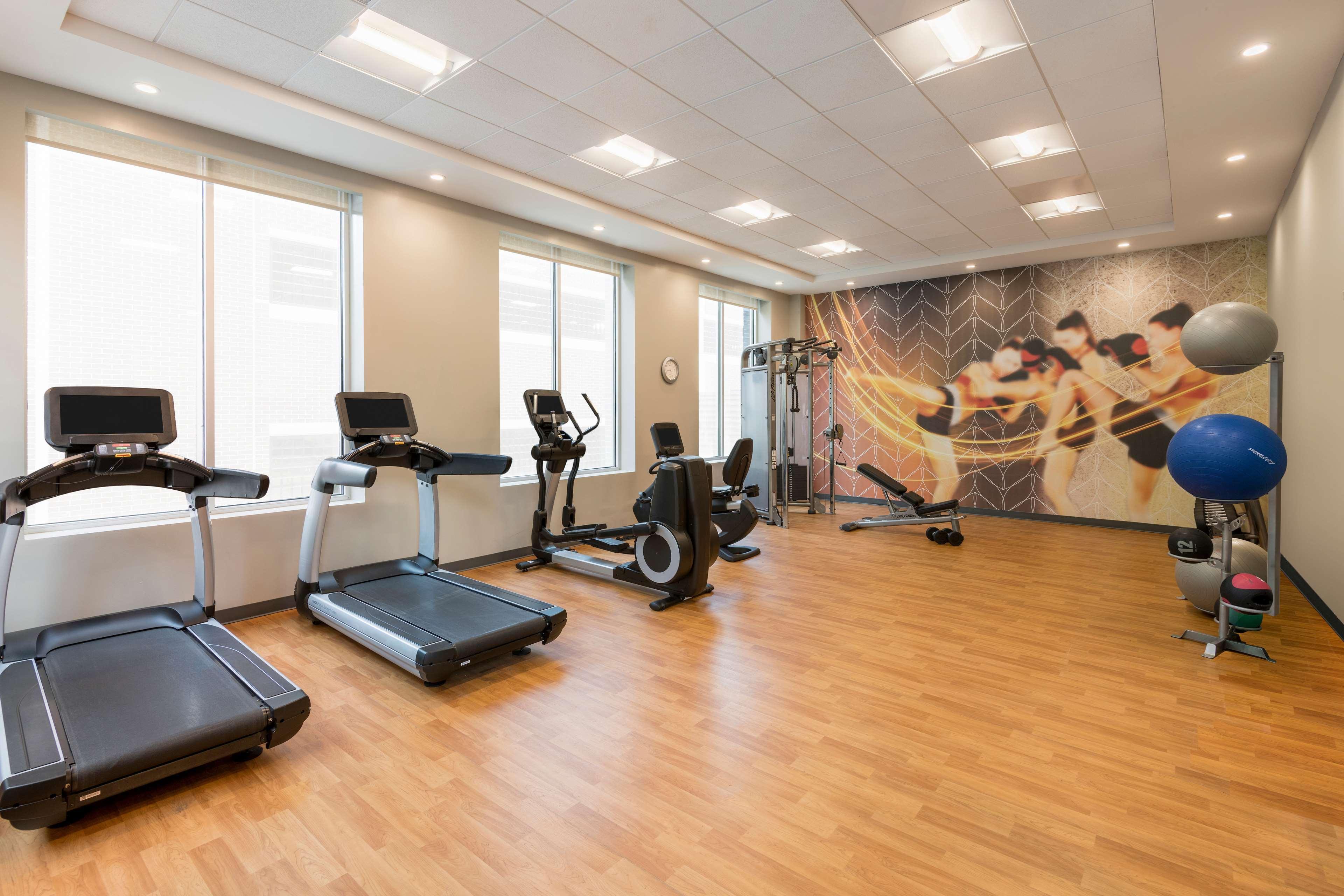Hyatt Place Greenville Downtown Bagian luar foto