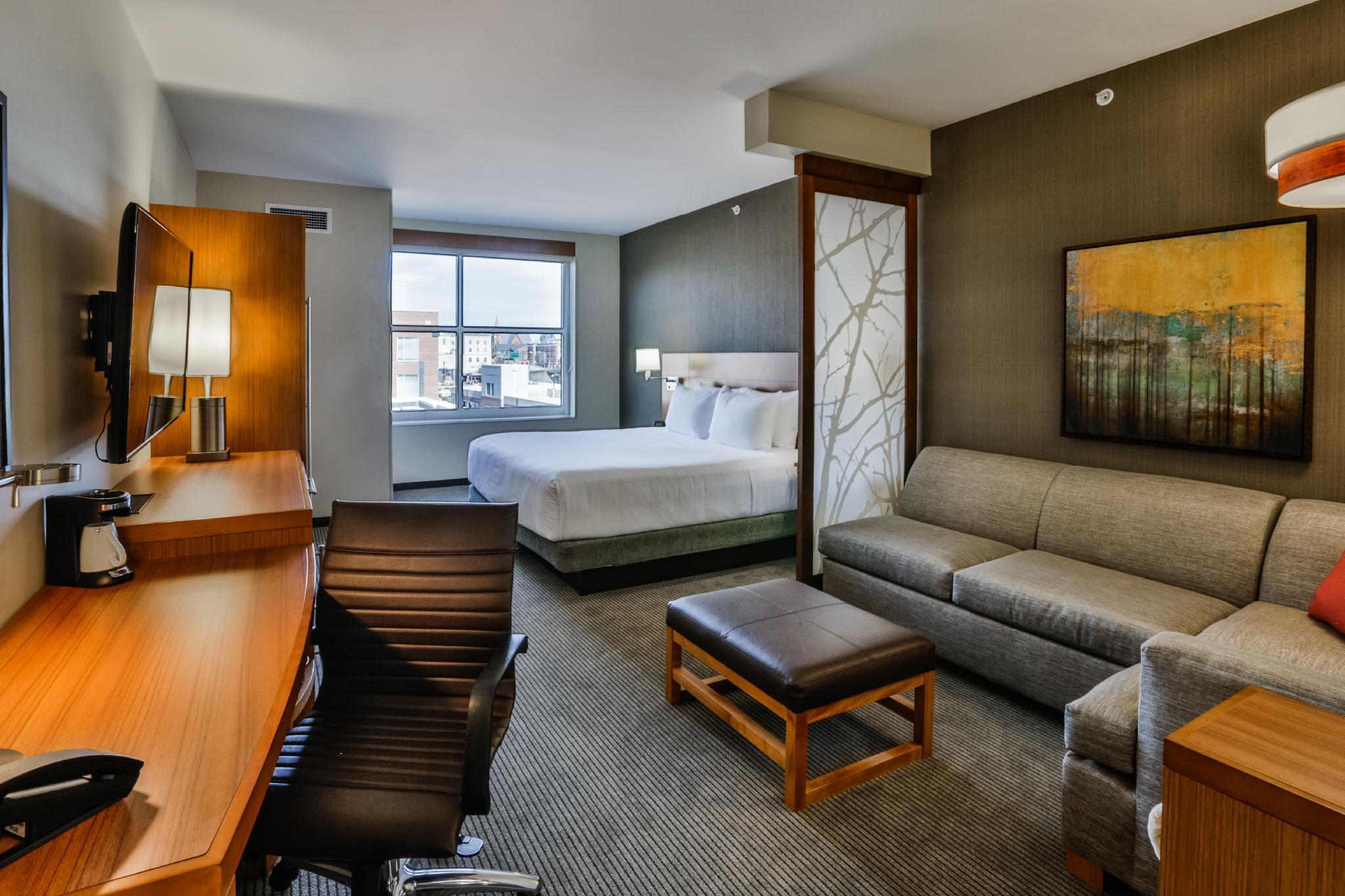 Hyatt Place Greenville Downtown Bagian luar foto