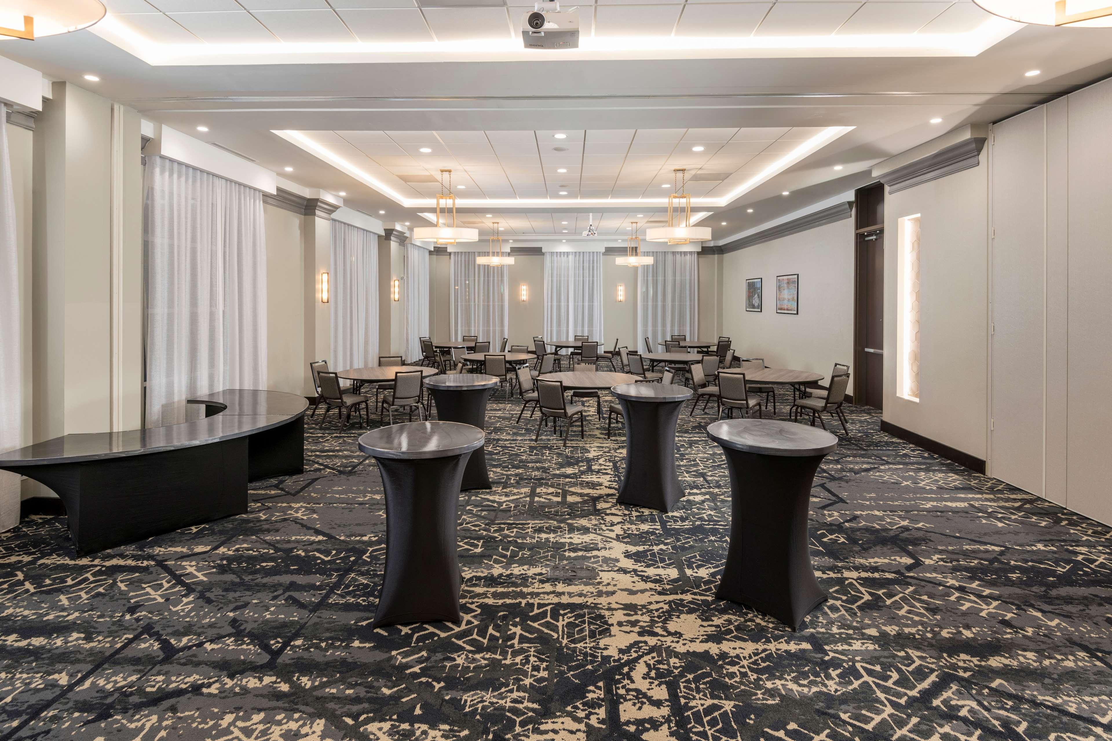 Hyatt Place Greenville Downtown Bagian luar foto