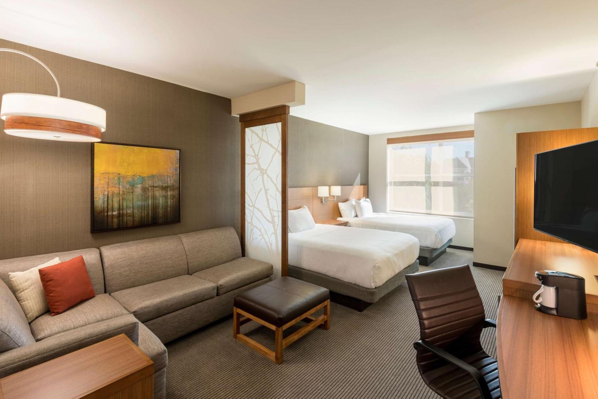 Hyatt Place Greenville Downtown Bagian luar foto