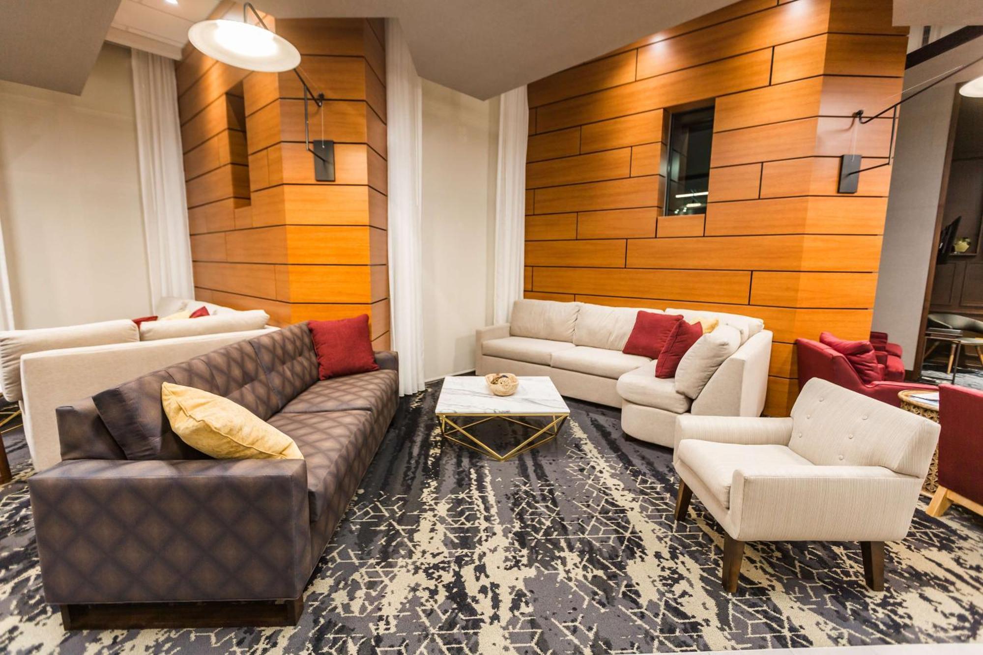 Hyatt Place Greenville Downtown Bagian luar foto